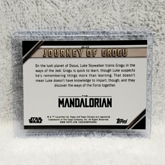 3/$25 Mint 2023.Topps Chrome Journey of Grogu Star Wars Refractor Card JG-17!! - Picture 2 of 2